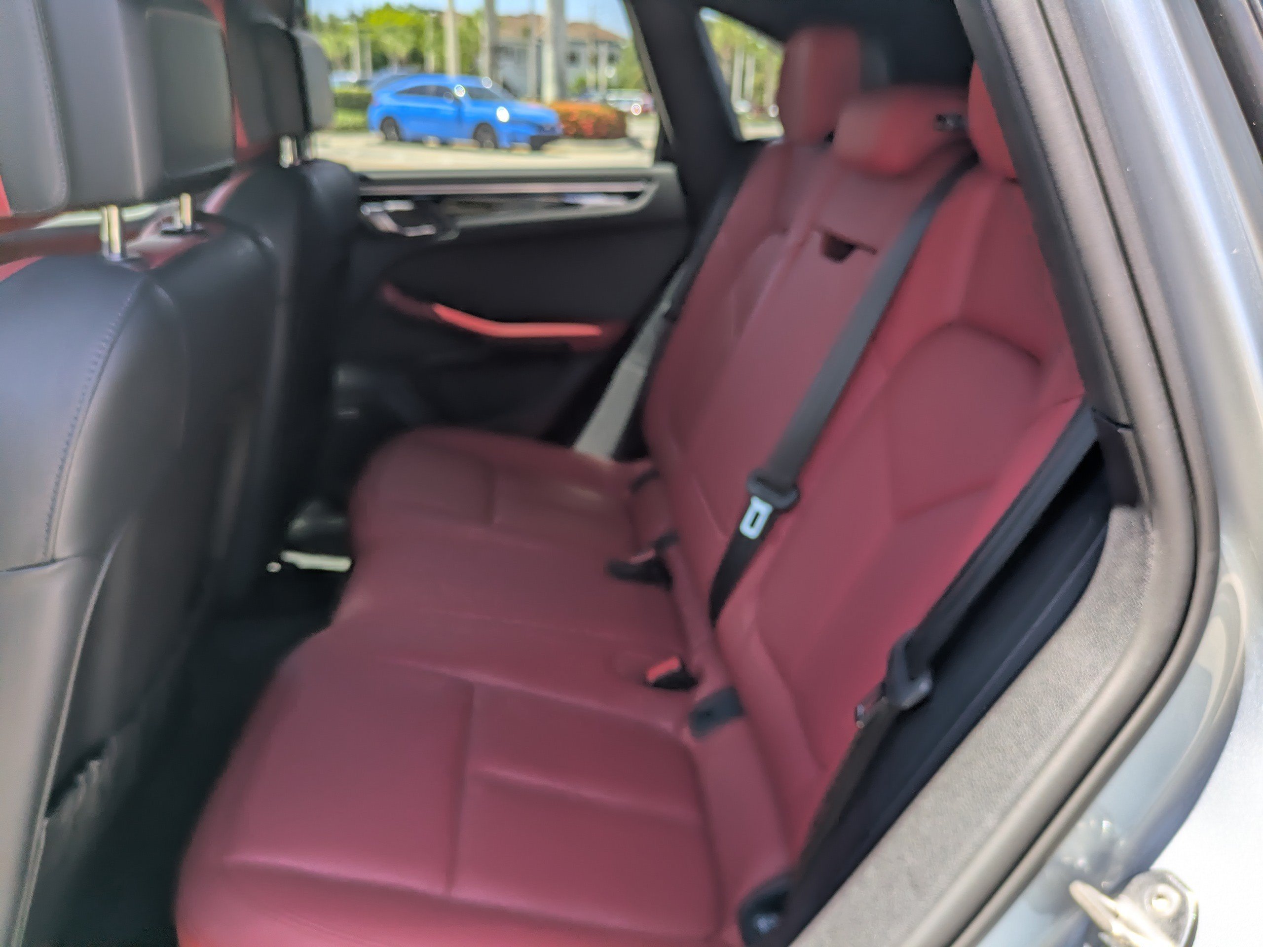2021 Porsche Macan S - Photo 13