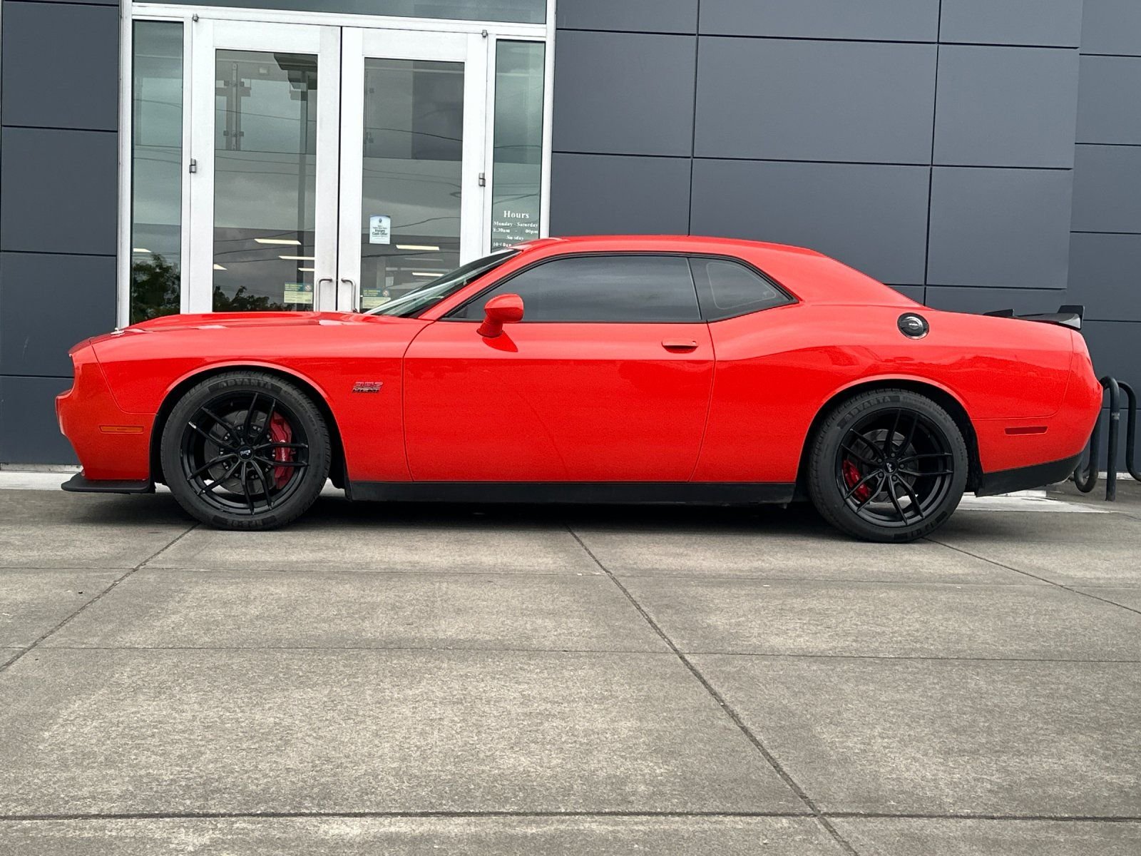 Used 2016 Go Mango Dodge SRT 392 image 6