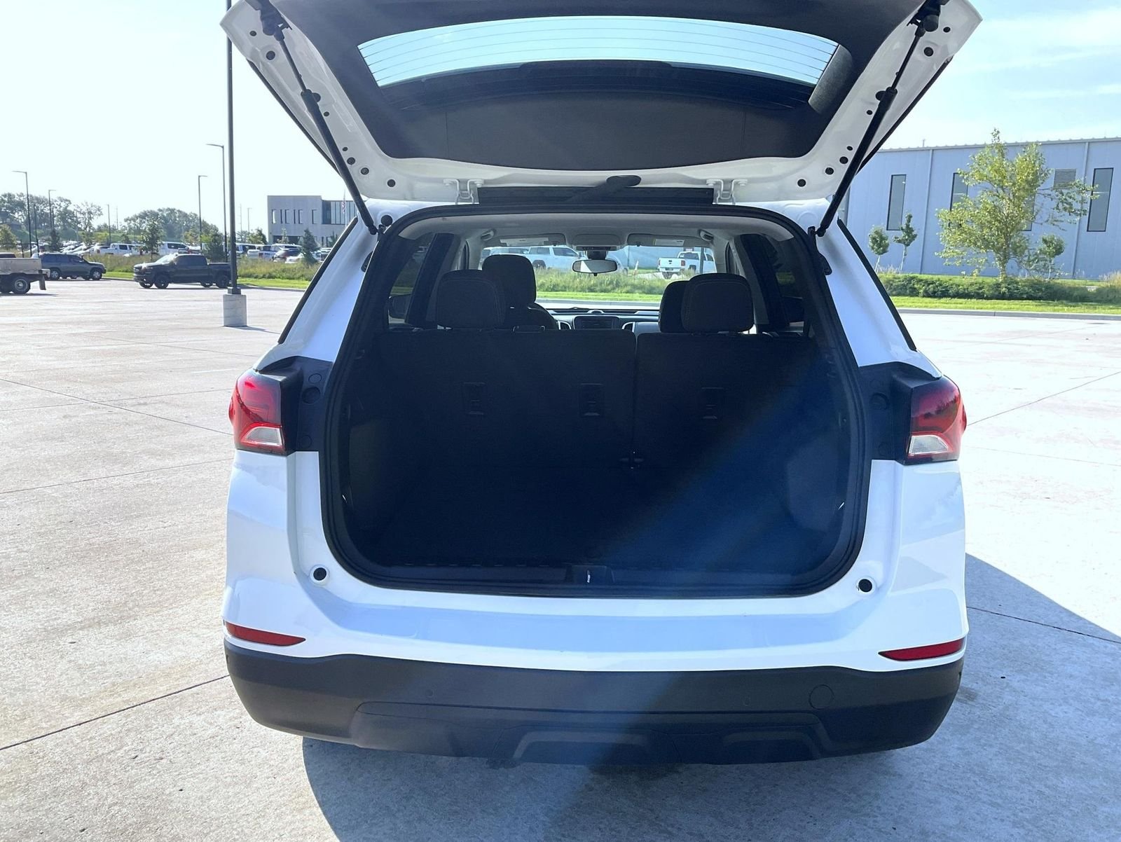 Used 2024 White Chevrolet LS image 9