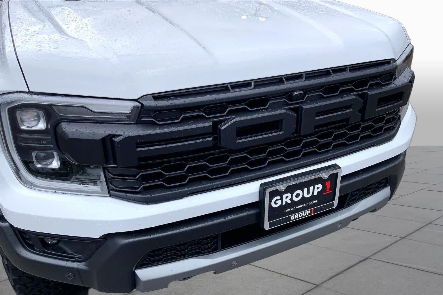 Used 2025 Oxford White Ford Raptor image 30