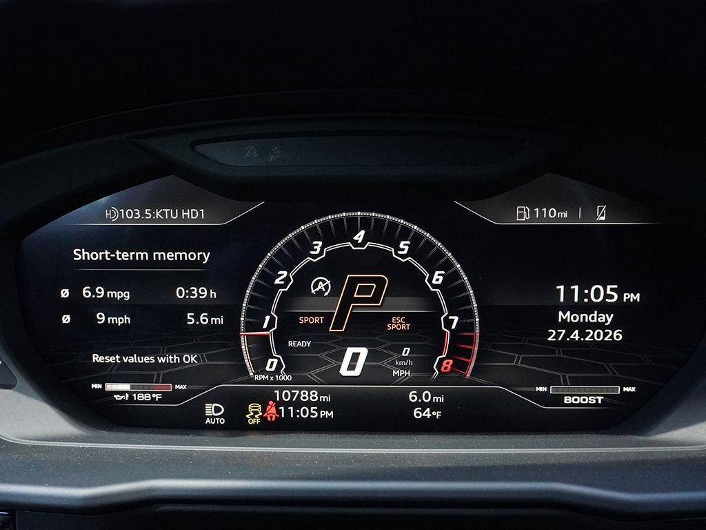 Used 2022 Black Lamborghini Base image 44