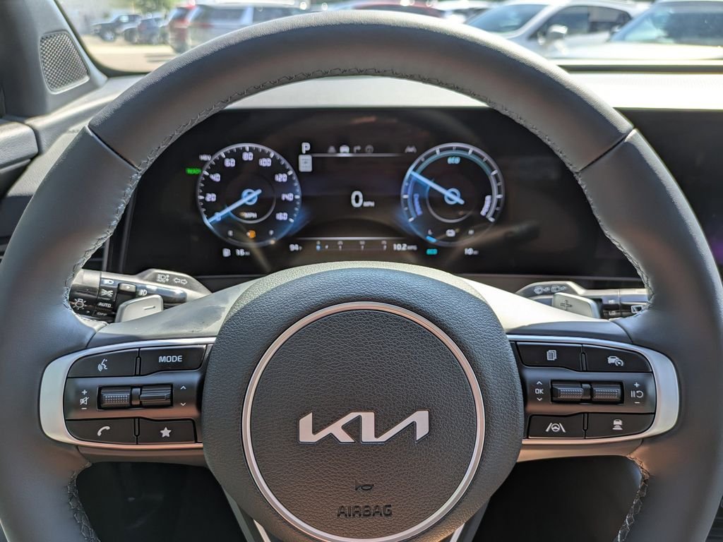 New 2025 Jungle Green Kia X-Line Prestige image 37