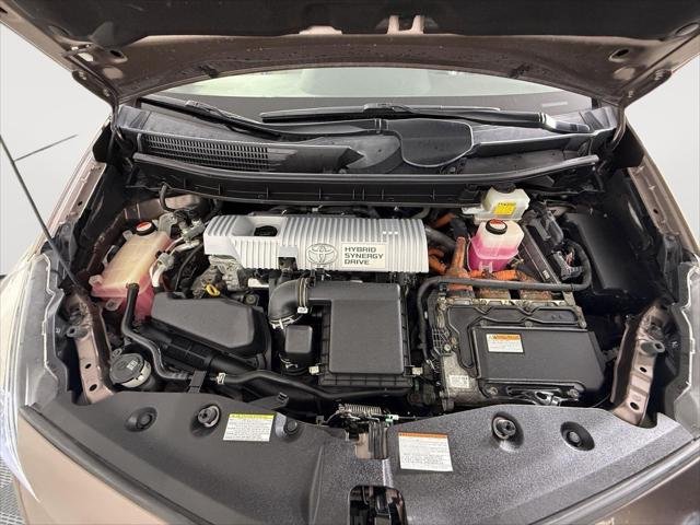 Certified Used 2016 TOASTED WALNUT PEARL Toyota  image 10