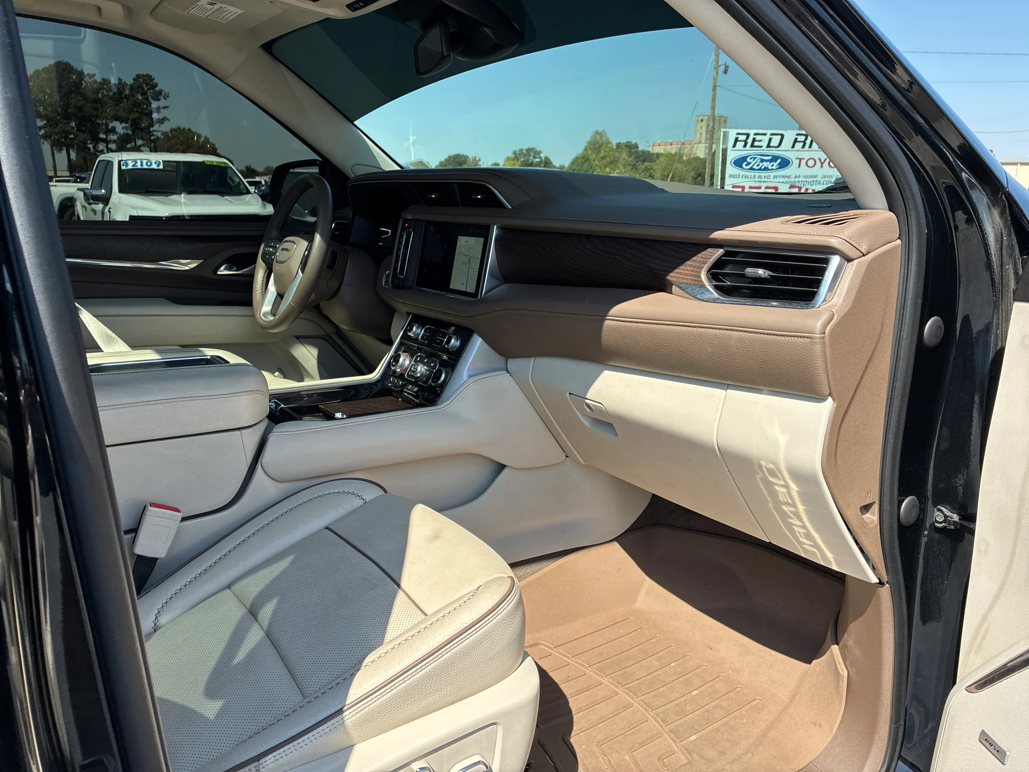 Certified Used 2023 Onyx Black GMC Denali image 13