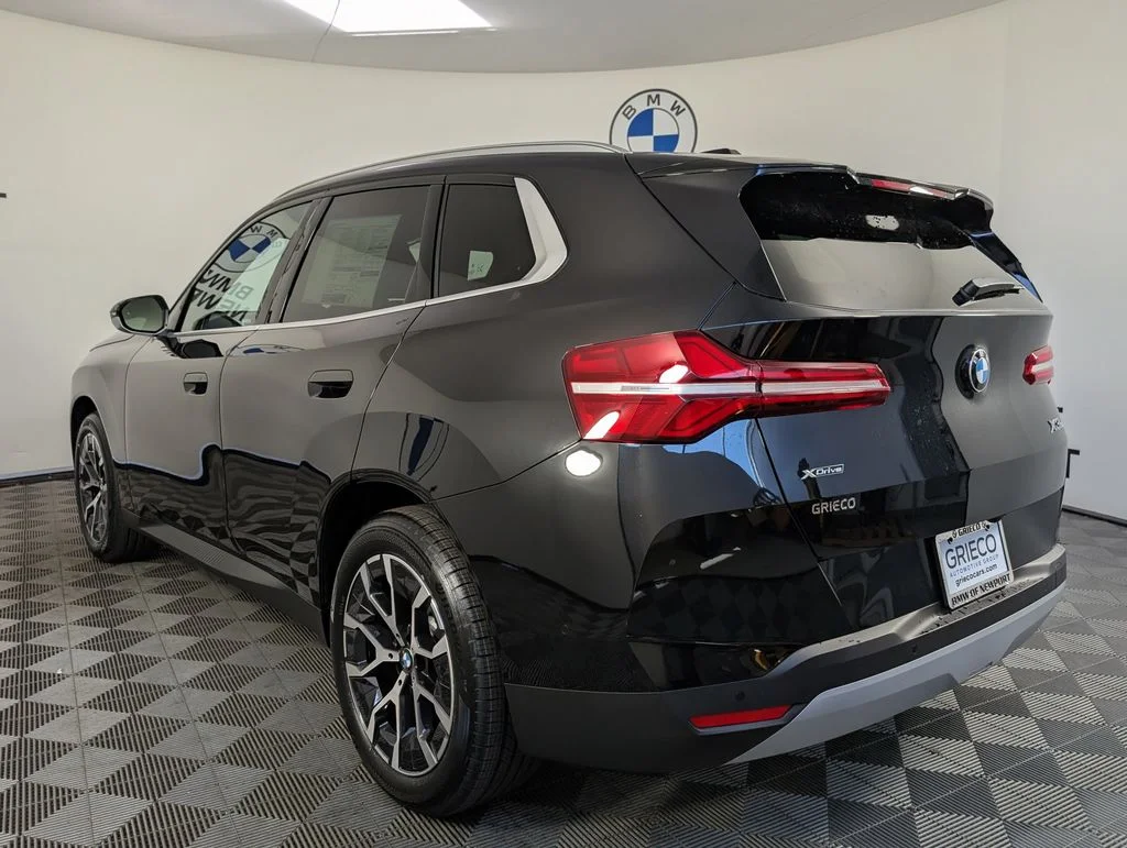 New 2026 Black Sapphire Metallic BMW 30 xDrive image 8