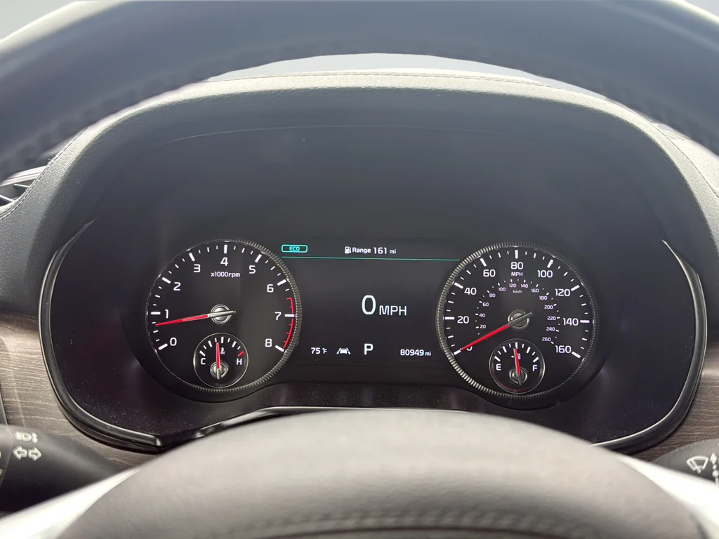 Used 2022 Gray Kia SX image 36