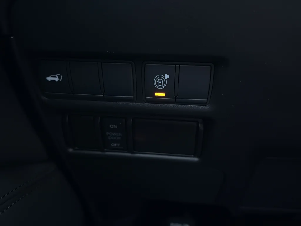 Used 2021 Super Black Nissan SL image 18