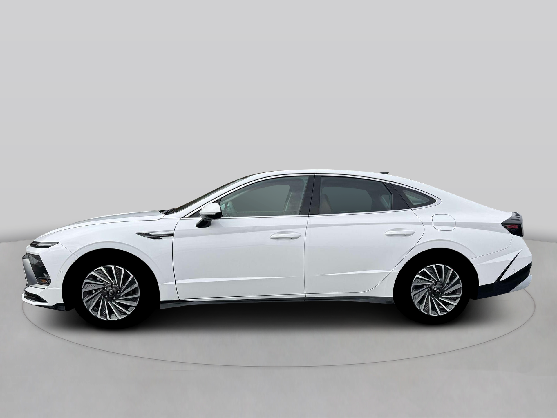 New 2026 White Hyundai Limited image 3