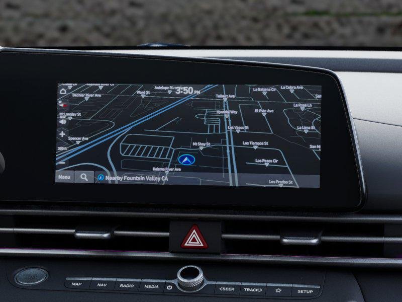 2025 Hyundai Elantra SEL - Photo 13