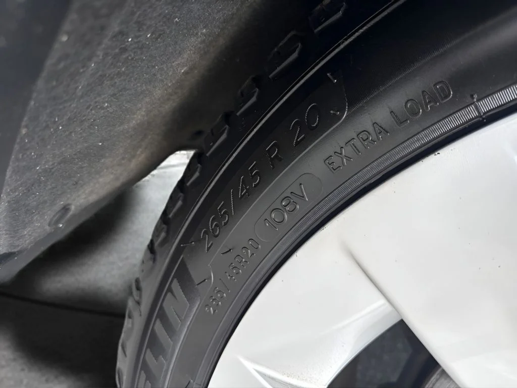 Used 2019  Tesla 100D image 38