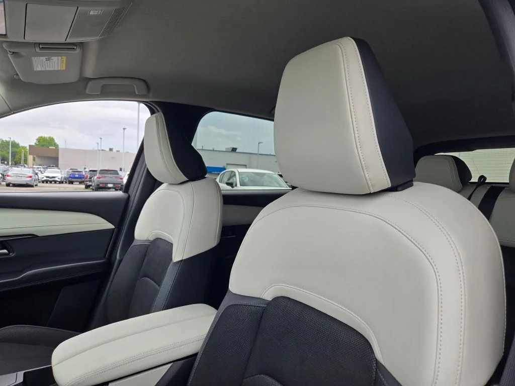 New 2026 White Mazda 2.5 S Preferred image 24