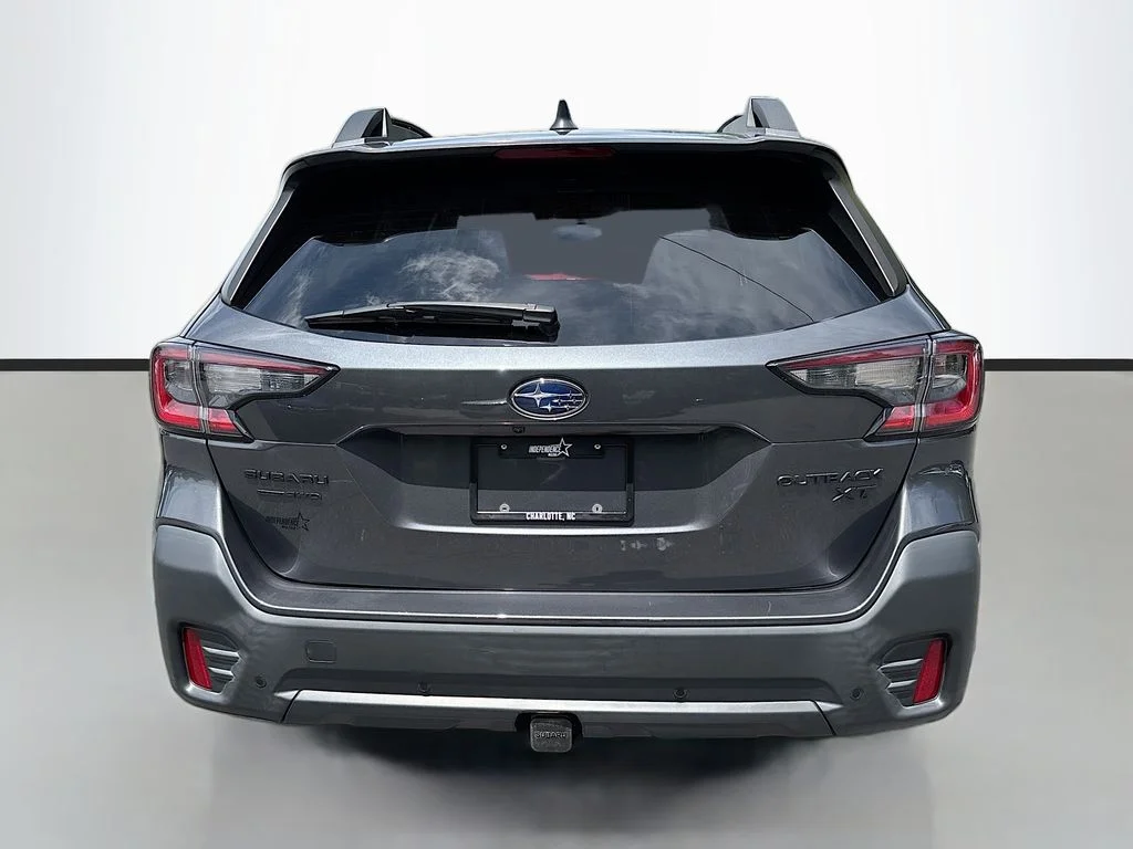 Used 2022 Gray Metallic Subaru Onyx Edition XT image 6