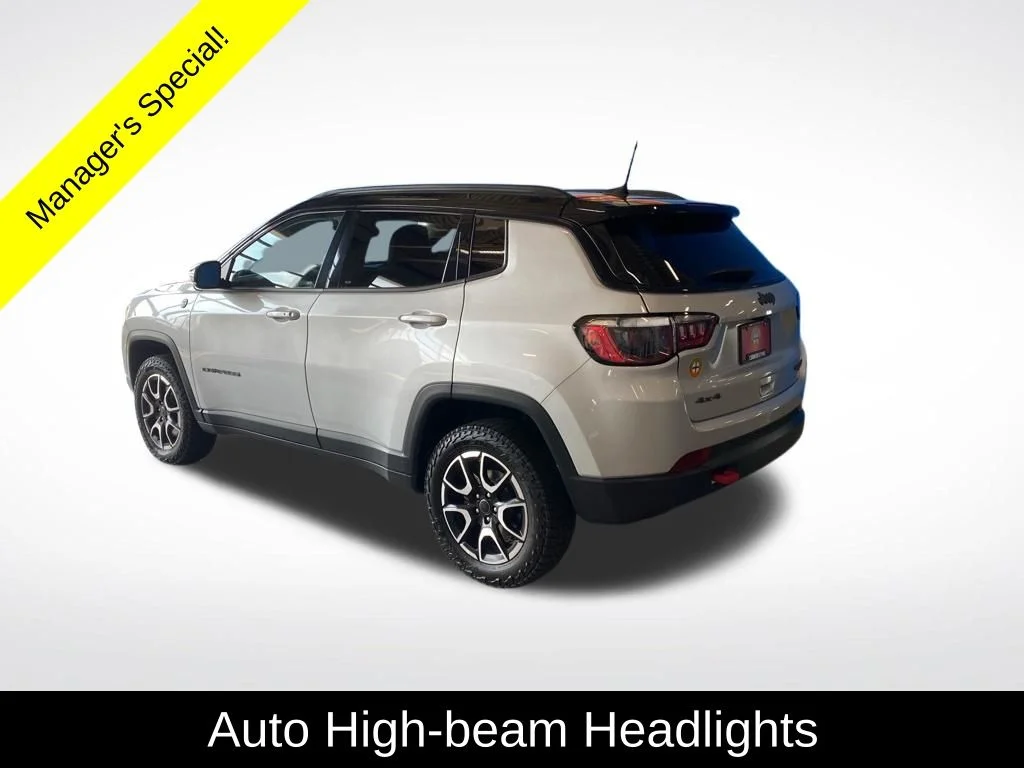 Used 2025 Silver Jeep Trailhawk image 19
