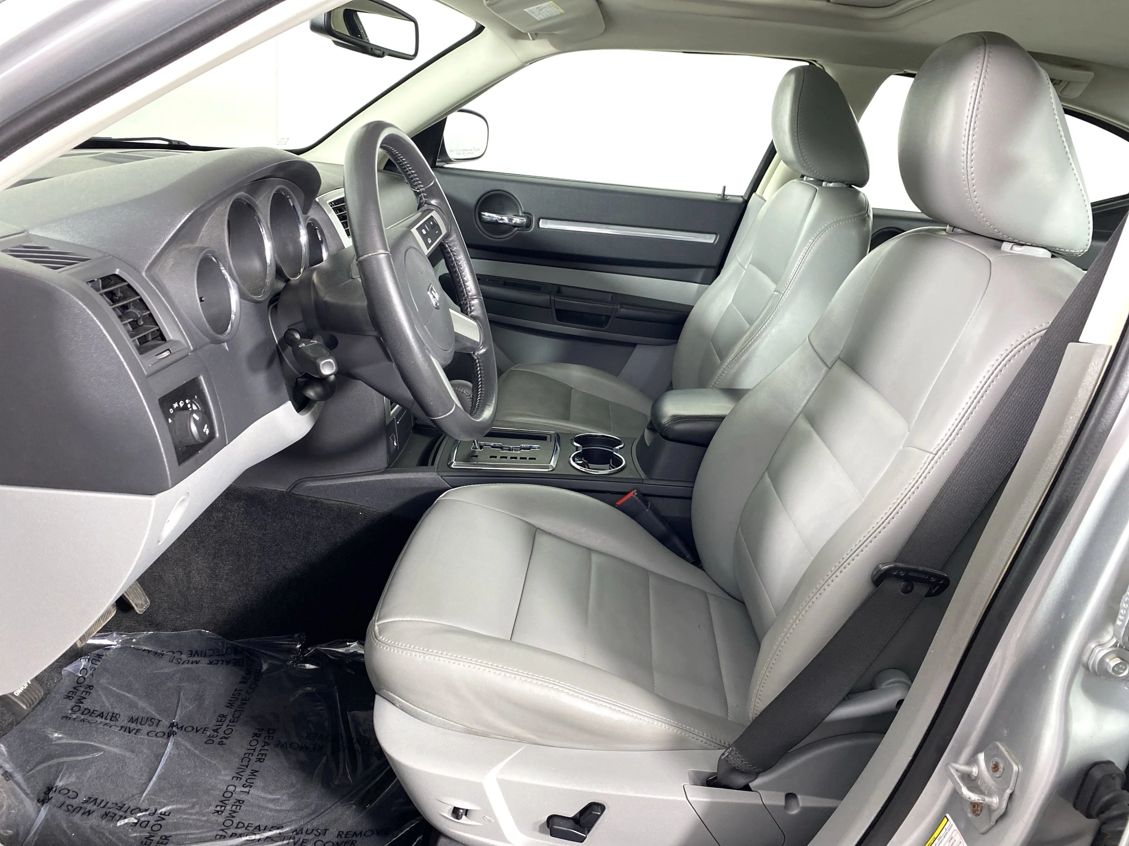 Used 2010 Bright Silver Metallic Dodge Rallye image 15