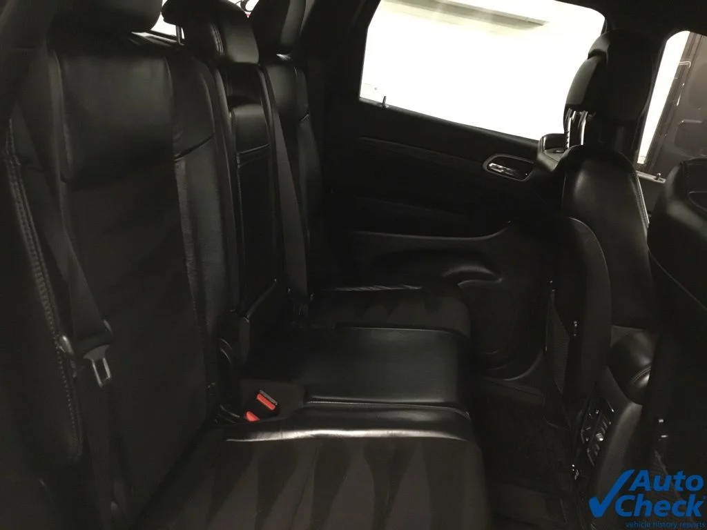 Used 2020 White Jeep Altitude image 32