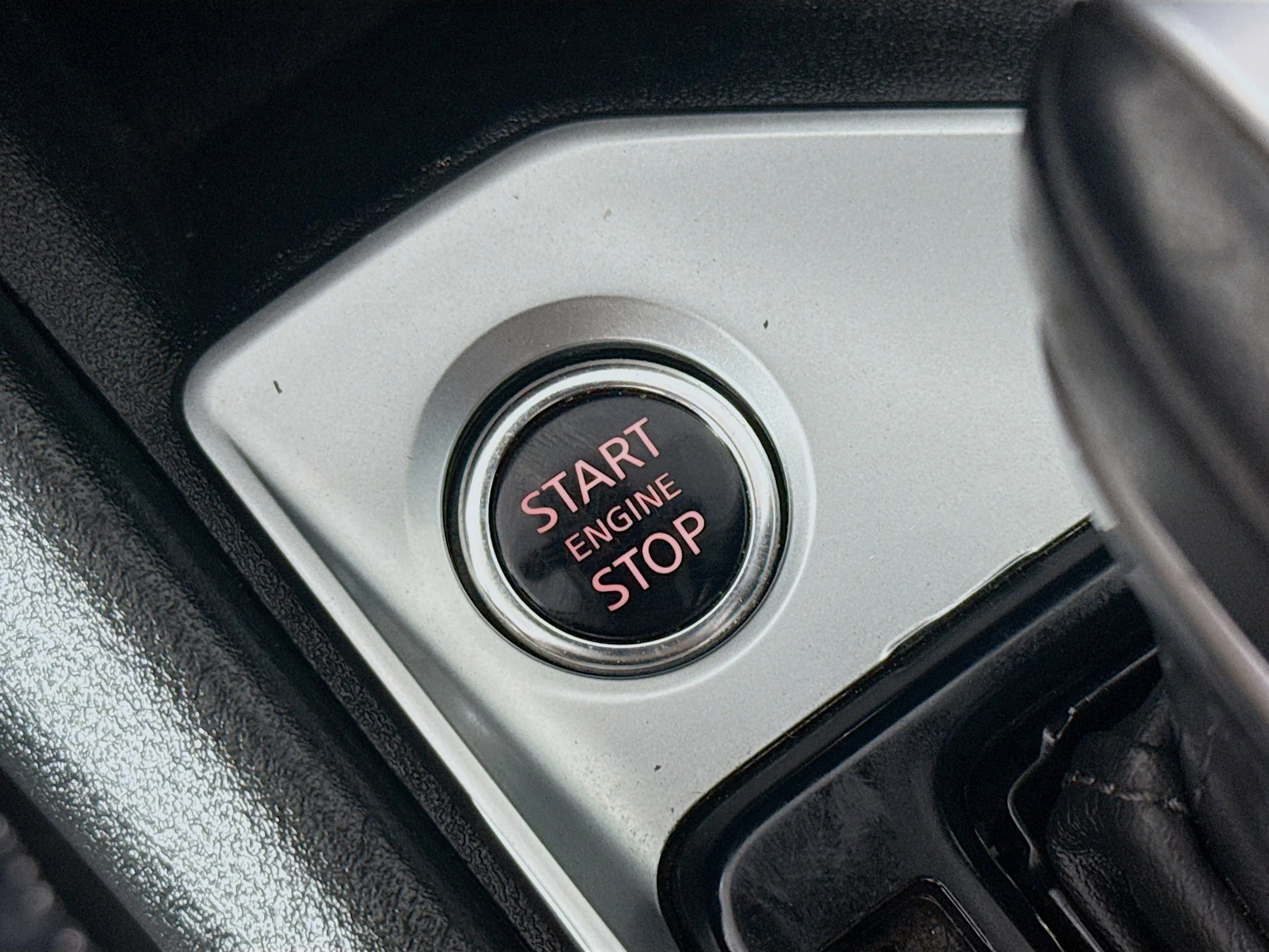 Used 2020 Storm Blue Metallic Nissan 2.5 SV image 17
