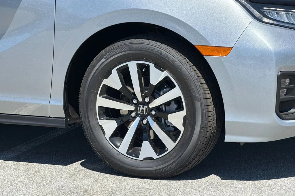 New 2026 Solar Silver Metallic Honda EX-L image 34