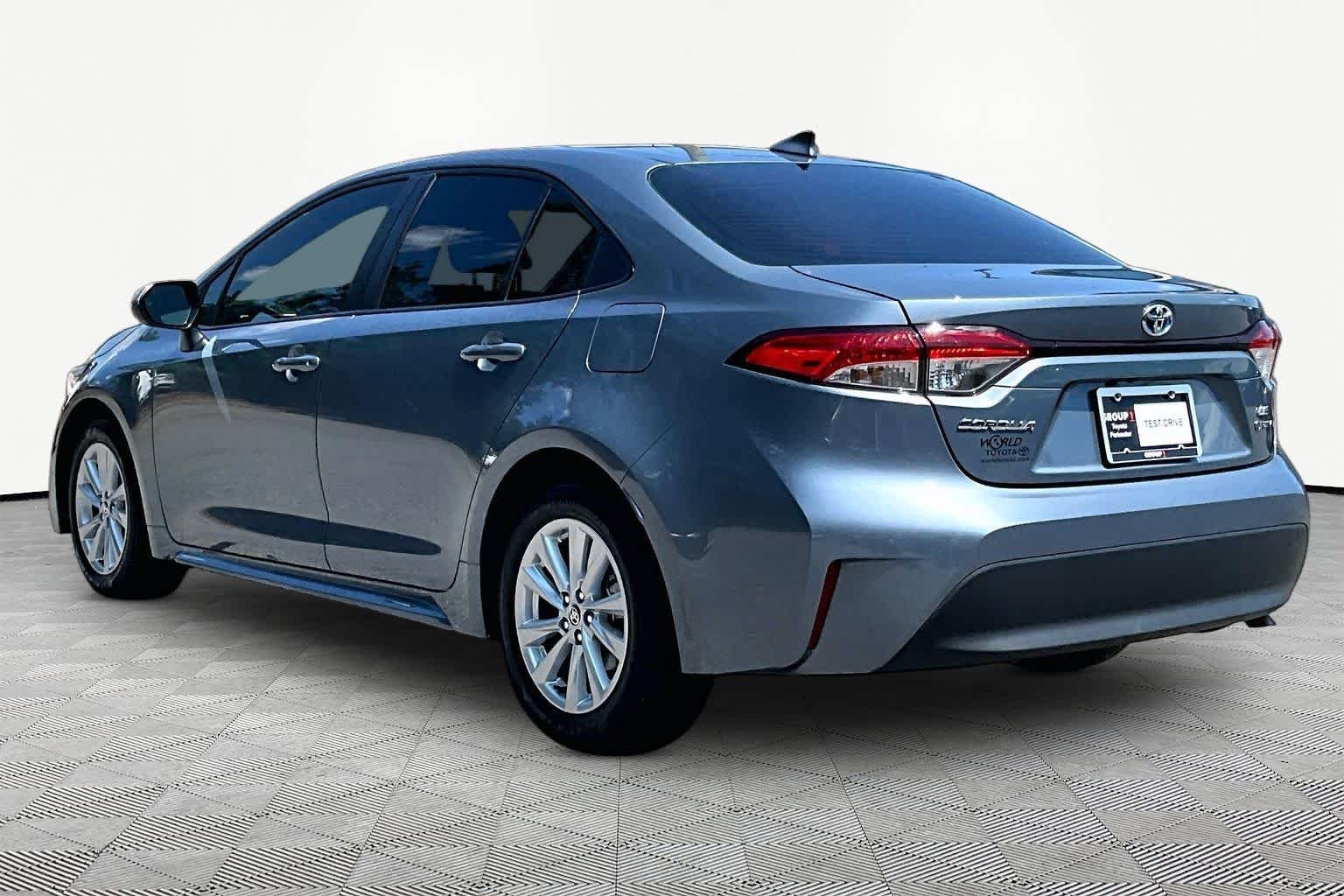 Used 2025 Celestite Toyota Hybrid LE image 11