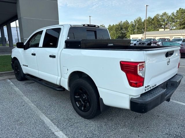 Used 2017 Glacier White Nissan S image 4