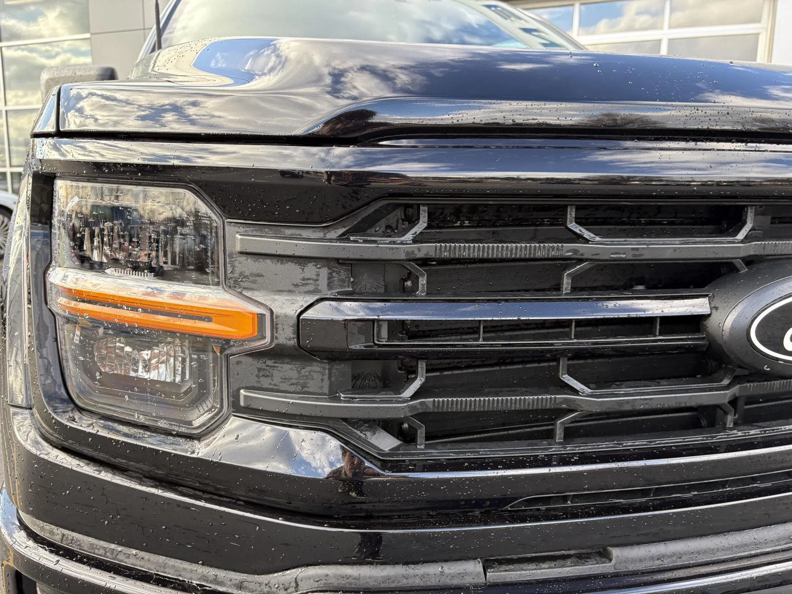 New 2026 Agate Black Metallic Ford XLT image 23