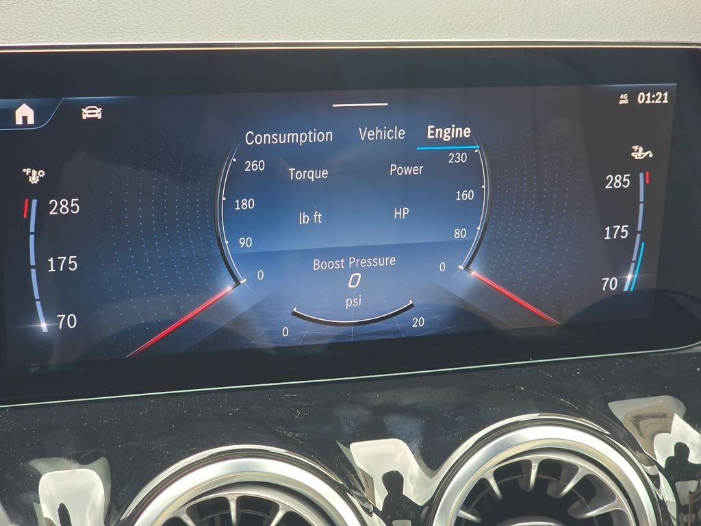 New 2026 Polar White Mercedes-Benz GLA 250 image 12