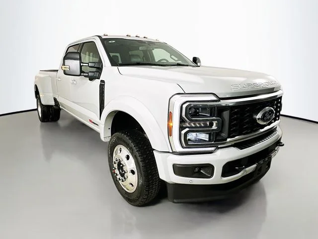 2026 Ford F-450 Platinum 4x4 Crew Cab 8' Box DRW's photo