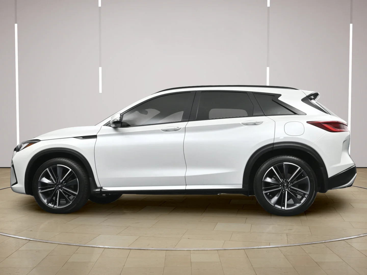 Used 2024 Radiant White INFINITI SPORT image 30