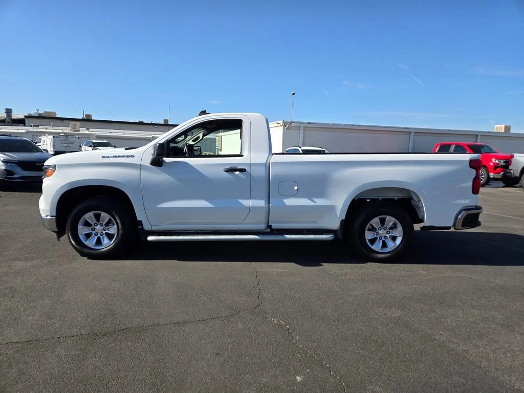 Used 2025 Summit White Chevrolet WT image 3