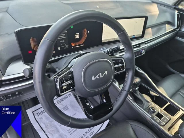 Used 2025 White Kia EX image 16