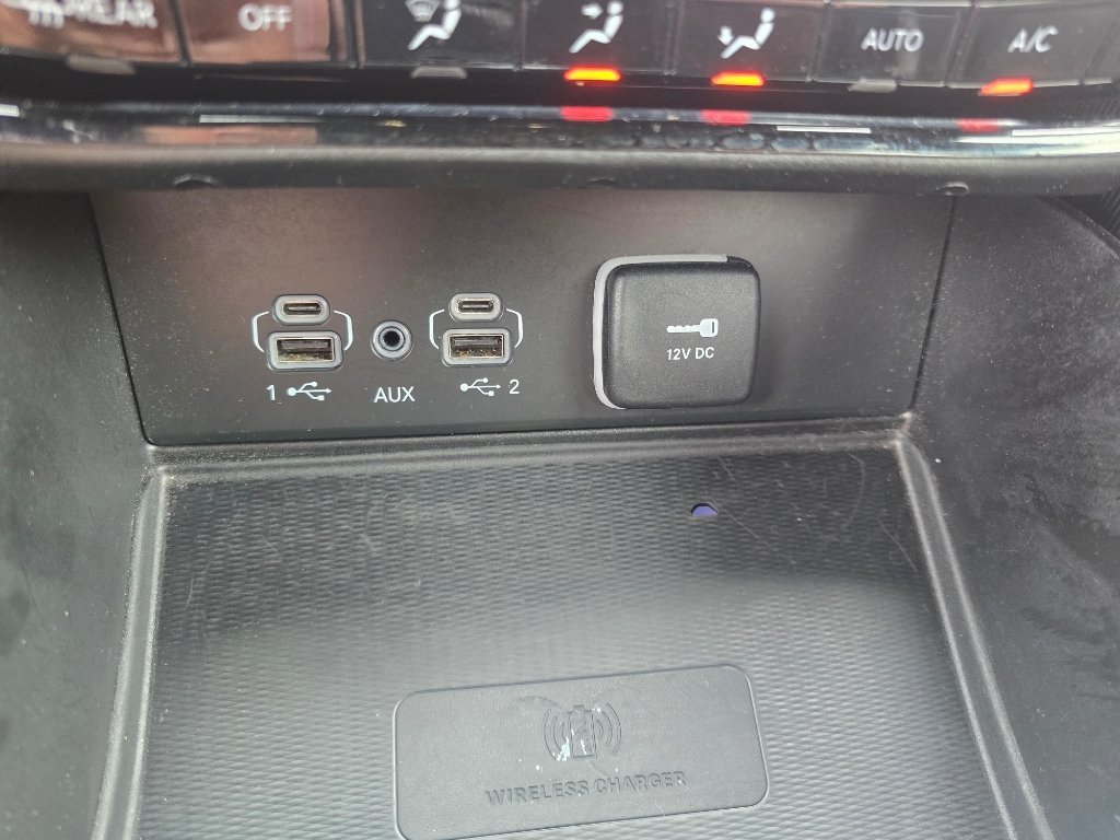 Used 2024 Velvet Red Pearlcoat Jeep Altitude image 16