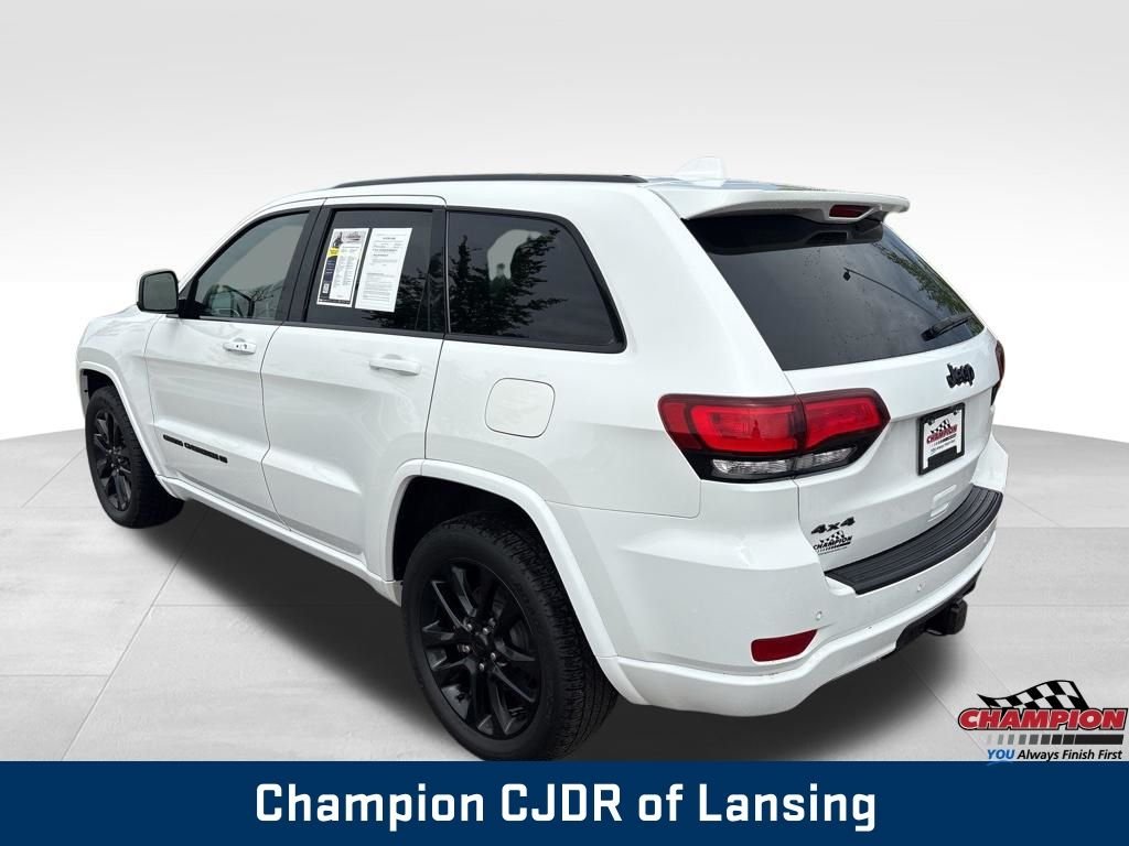 Used 2022 White Jeep Laredo X image 5