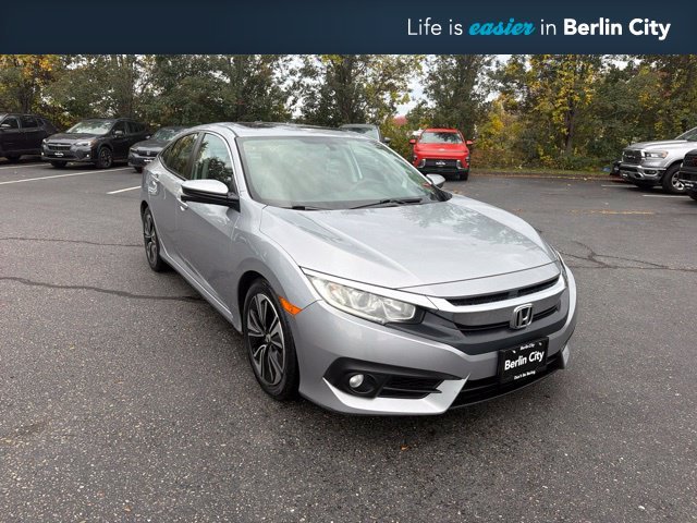 Used 2017  Honda EX-T image 1