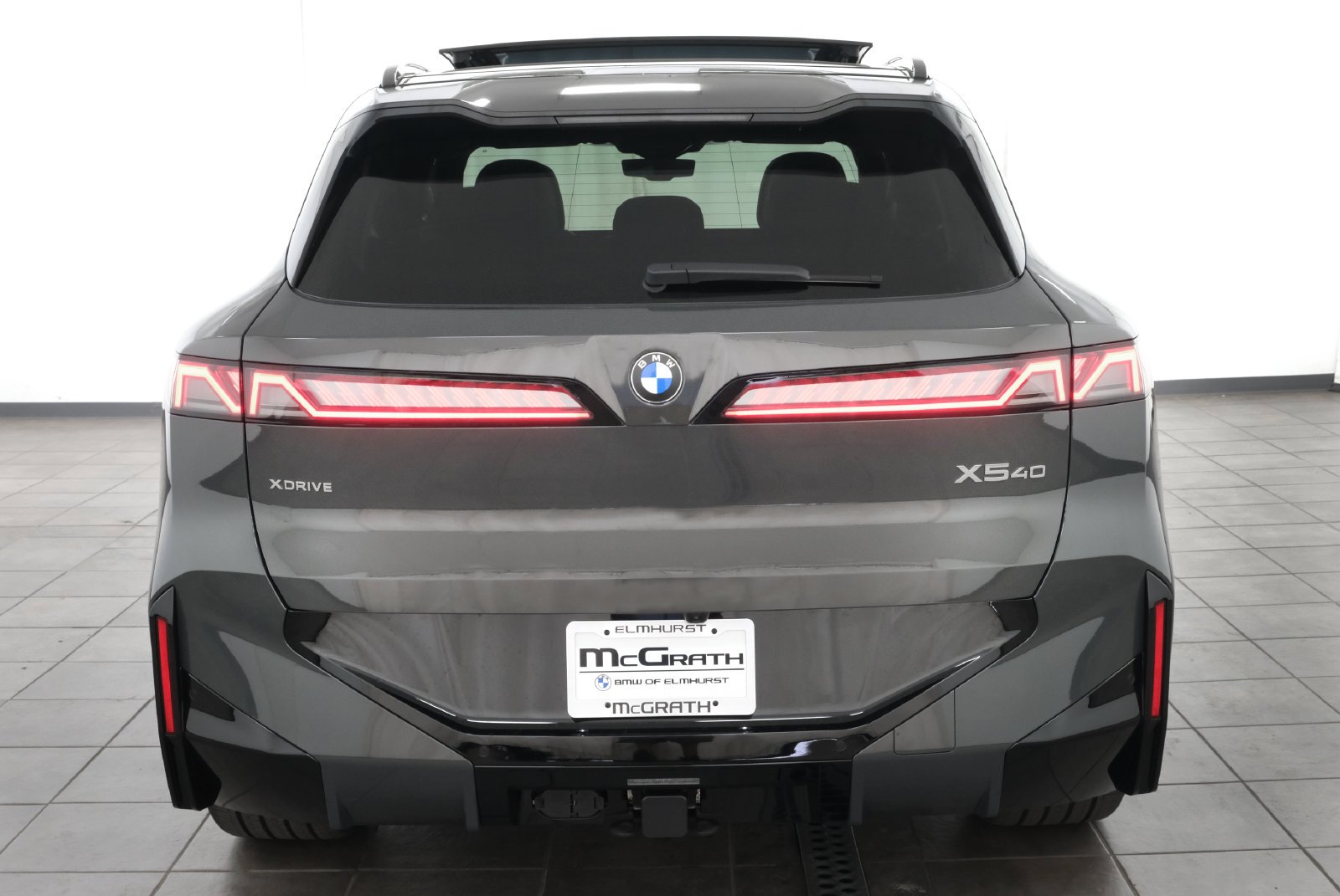 New 2027 Dravit Grey Metallic BMW  image 5
