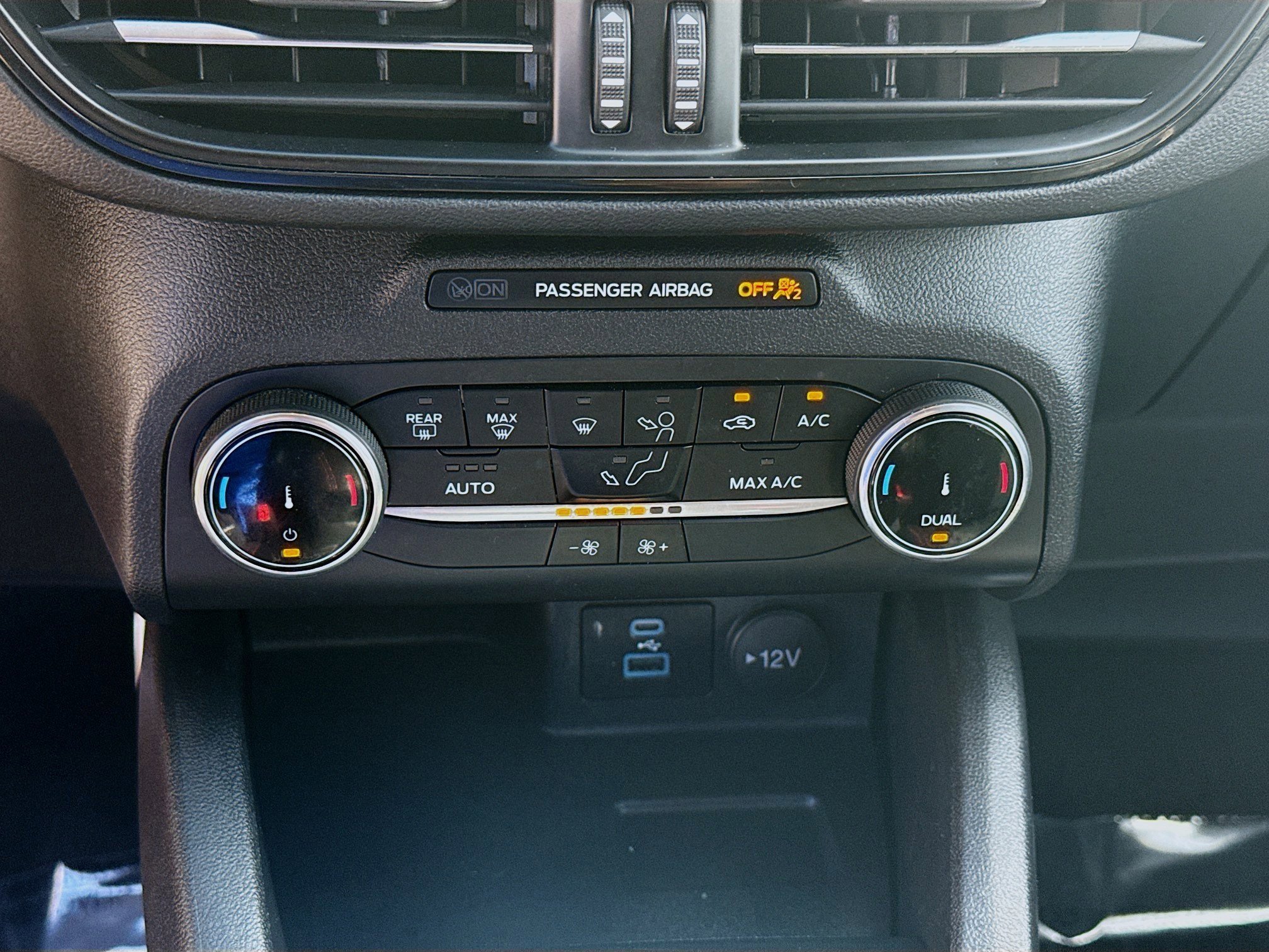 2023 Ford Escape ST-Line - Photo 13