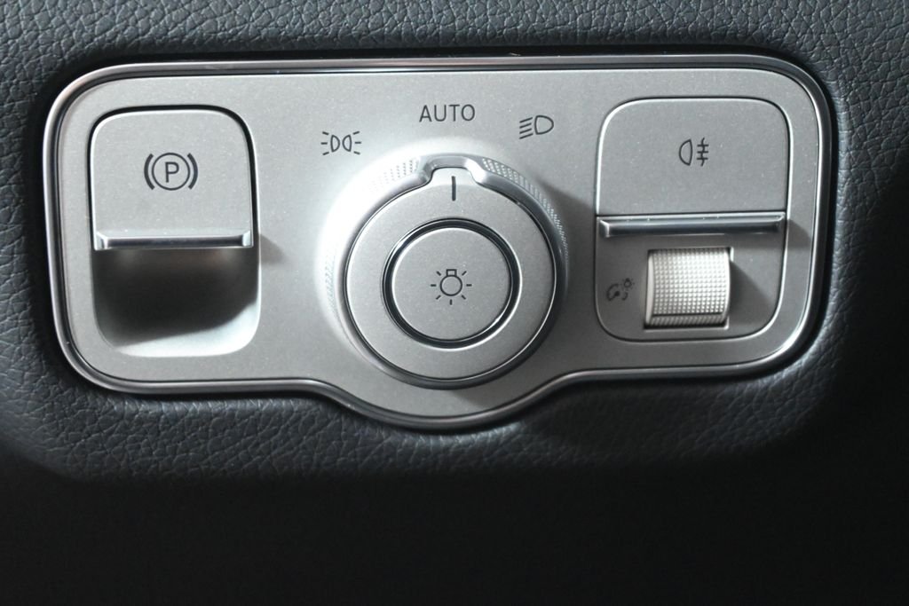 New 2026 Selenite Grey Metallic Mercedes-Benz GLE 450 Coupe image 26
