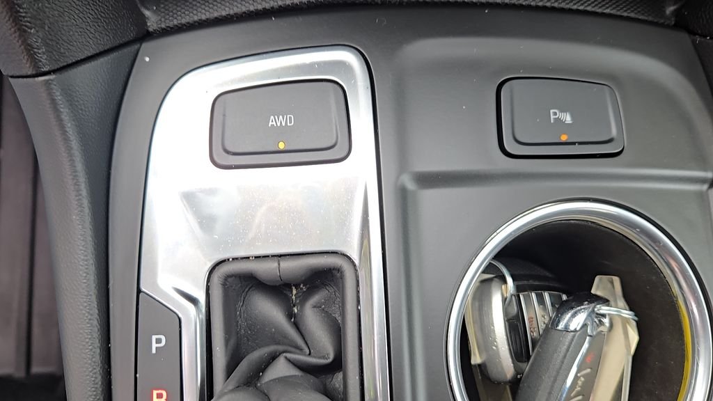 Used 2024 Gray Chevrolet LT image 19