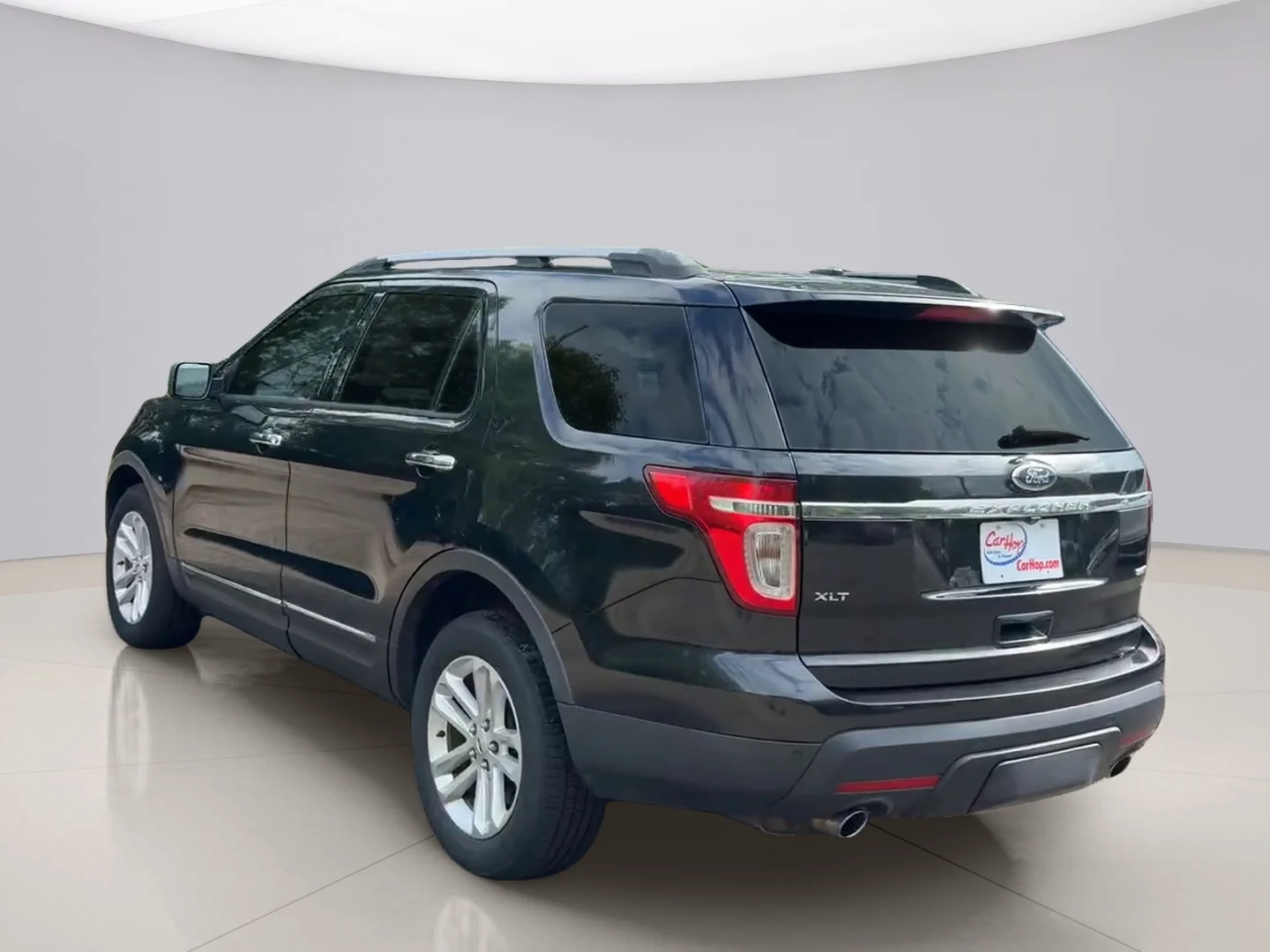 Used 2015 Black Ford XLT 4WD image 3