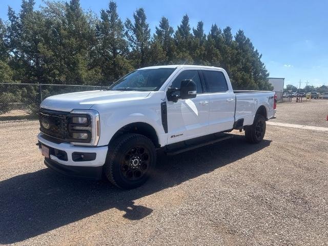 New 2026 Oxford White Ford Lariat image 42