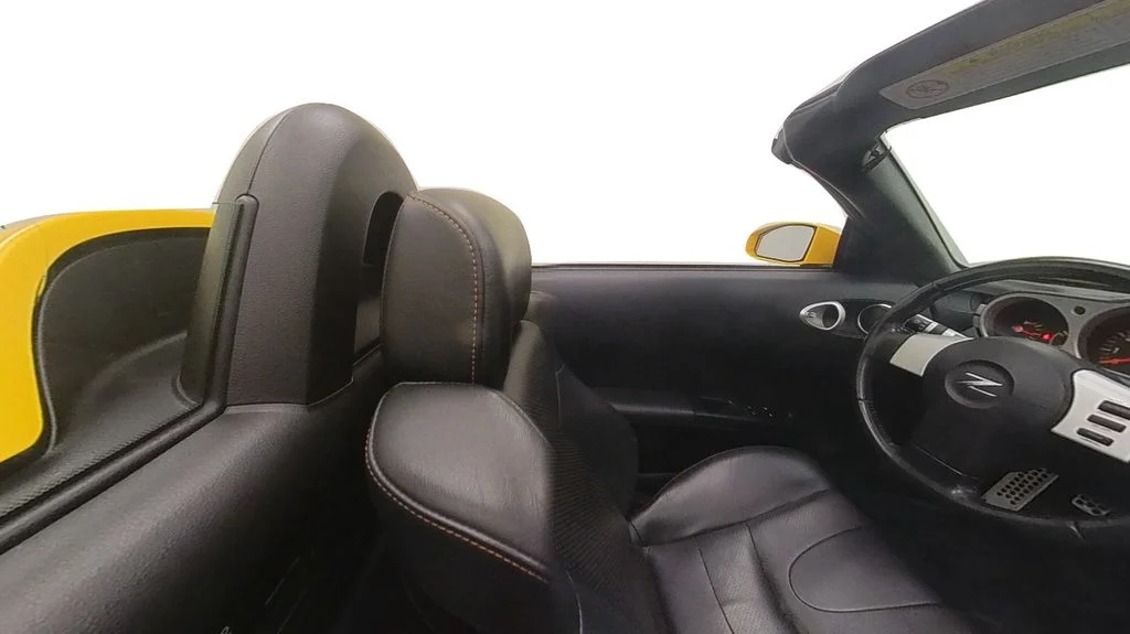 Used 2005 Yellow Nissan Touring image 36
