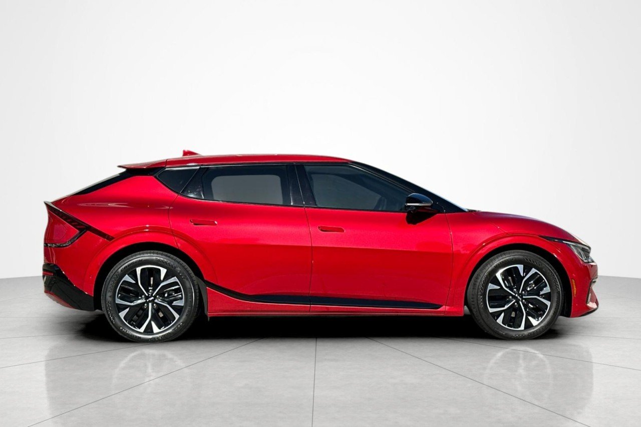 Used 2024 RED Kia GT-Line image 6