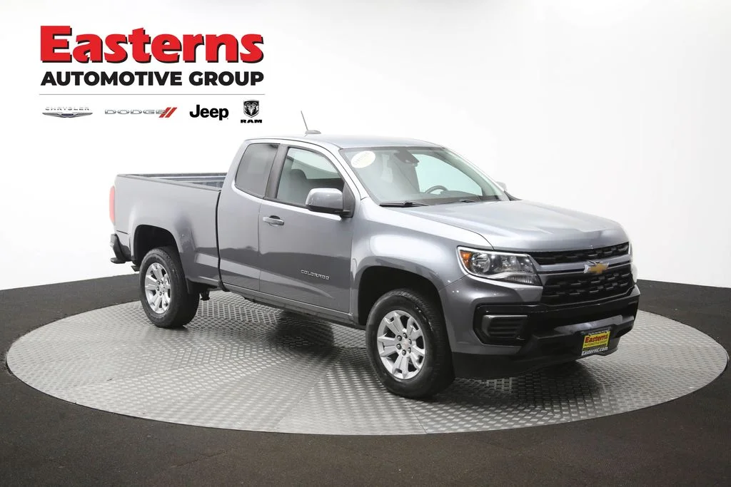 Used 2021 Gray Chevrolet LT image 46