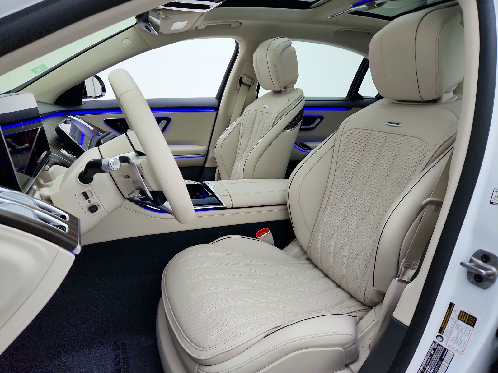 New 2026 MANUFAKTUR Moonlight White Metallic Mercedes-Benz AMG® S 63 E 4MATIC Sedan image 17
