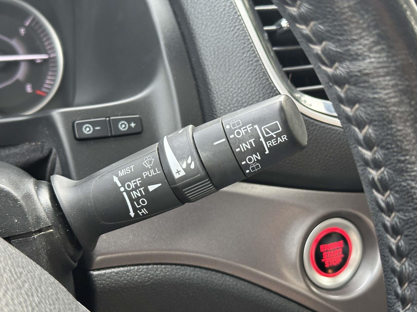 Used 2023 Black Honda EX-L image 24