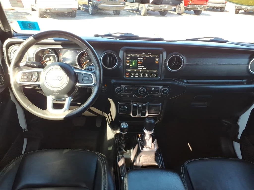 Used 2019 White Jeep Sahara 4x4 image 14
