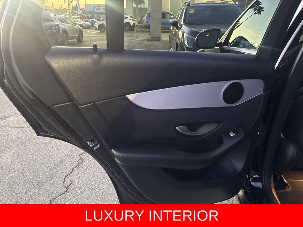 Used 2022 Black Mercedes-Benz GLC 300 image 17