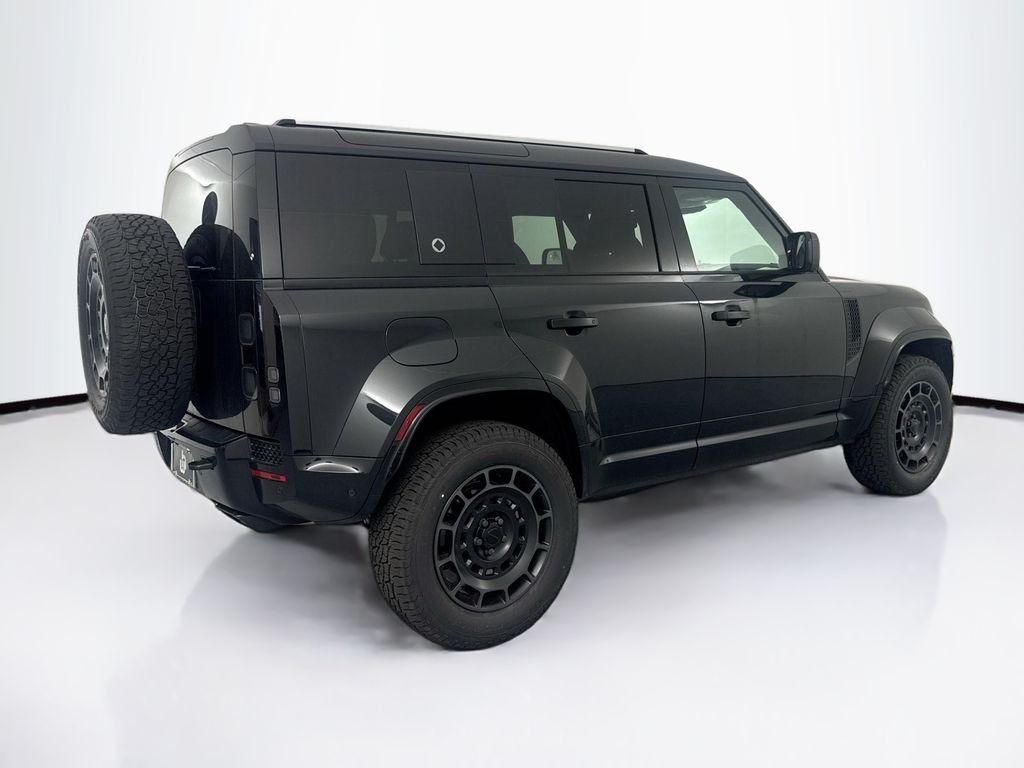 New 2026 Black Land Rover OCTA Black image 5