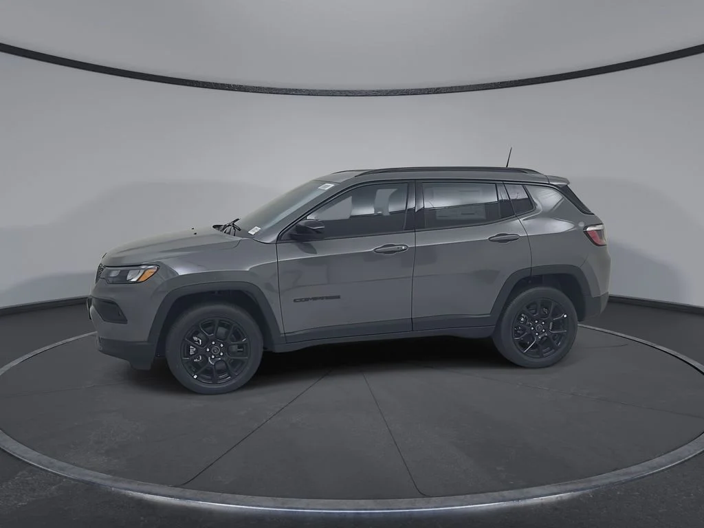 New 2026 Sting-Gray Clearcoat Jeep Latitude image 8