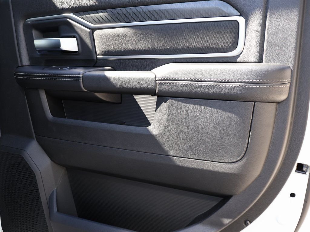 2026 RAM 2500 Big Horn - Photo 11