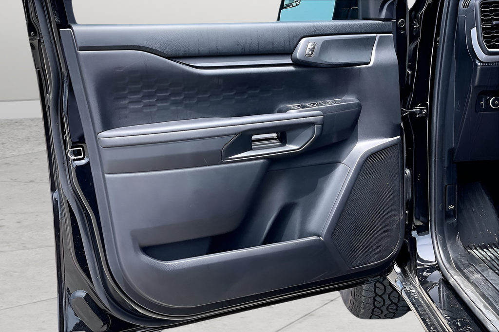New 2026 Shadow Black Ford XL image 13