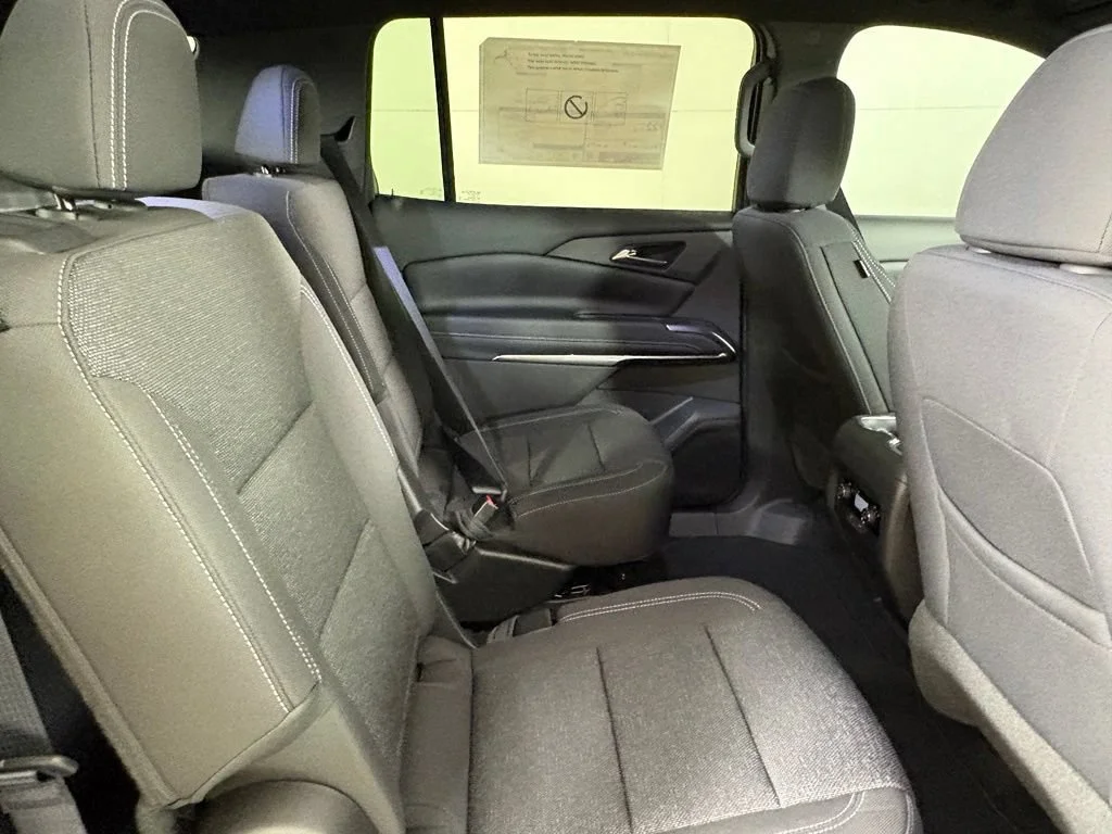 New 2027 Mosaic Black Metallic Chevrolet LT image 20